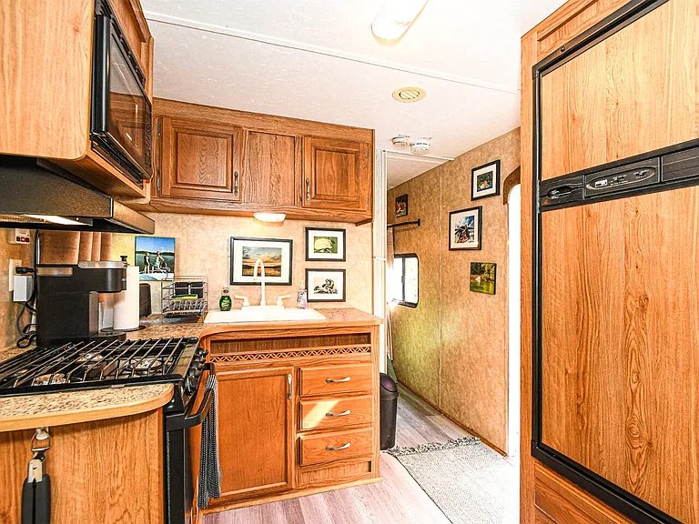82 Hedgeiron Dr #3 — Photo 5
