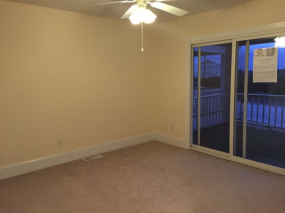 5th image of 818 N New River Dr