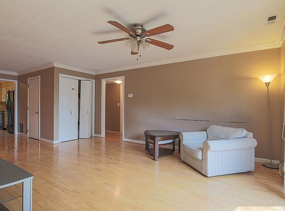 3rd image of 510 Taylor Ave APT F