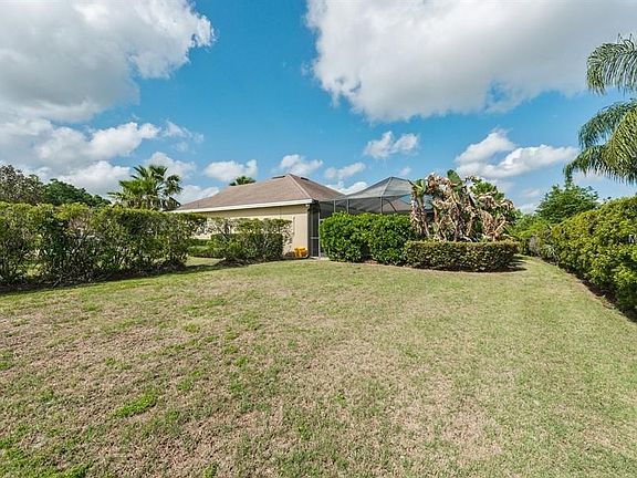 3rd image of 3677 Frentress Dr