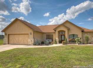 207 Mackenzie Dr, New Braunfels, TX 78130