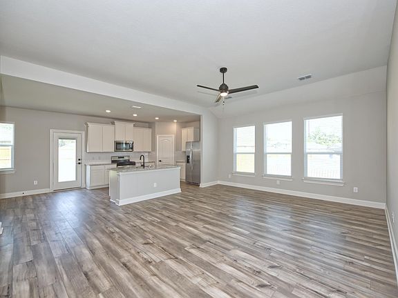 4th image of 1208 Cherry Blossom St