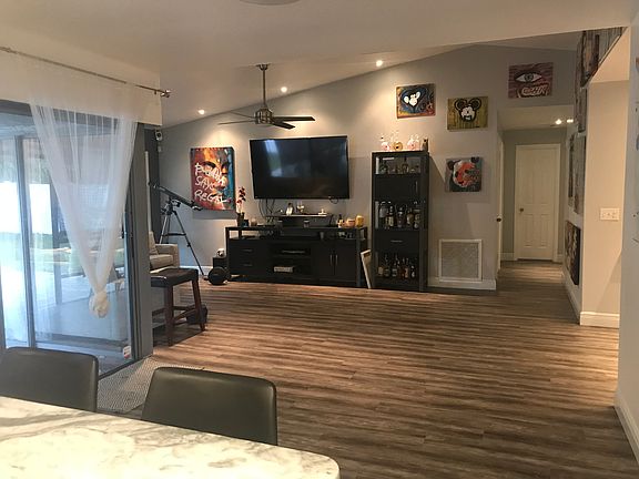 5th image of 1925 Heathwood Dr