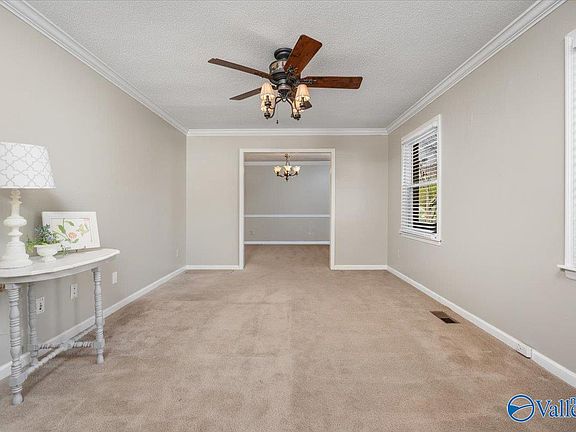 5th image of 9414 Danese Ln SE