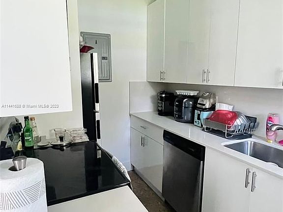 5th image of 850 NE 124th St #850