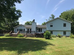 6698 Lakeside Rd, Ontario, NY 14519