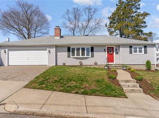 85 Raleigh Ave, Pawtucket, RI 02860