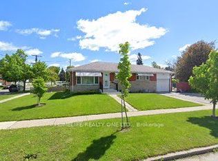 37 Sharbot Ave, Toronto, ON M1H 1Y9
