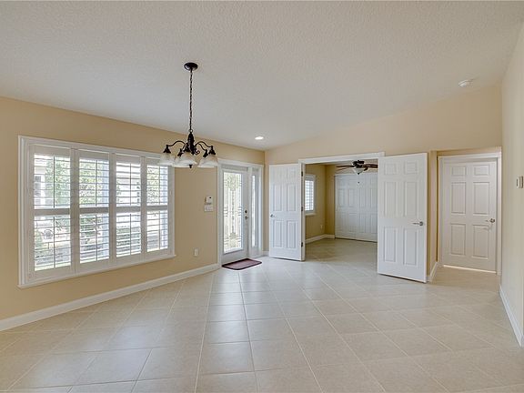 3rd image of 4991 Corsica Sq