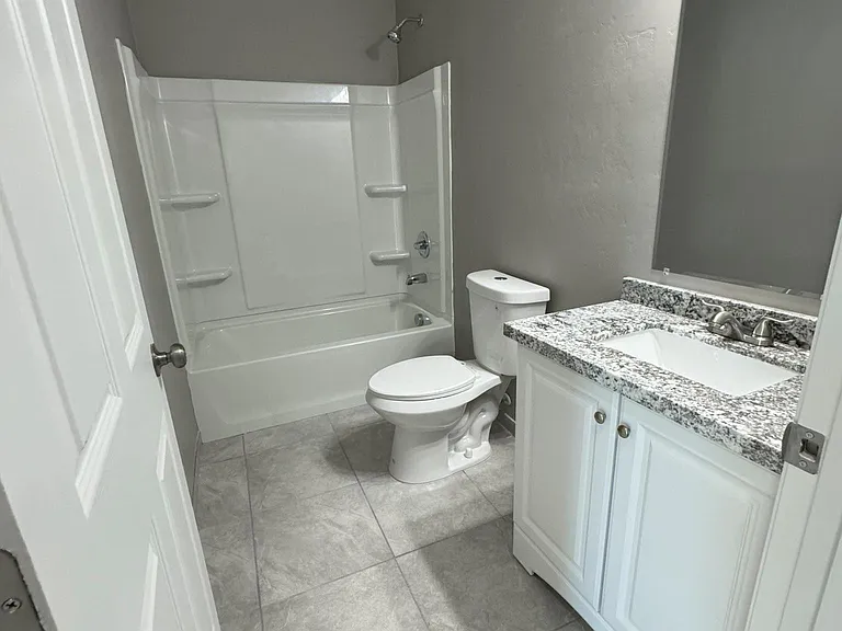 328 E Lester St #2 — Photo 6
