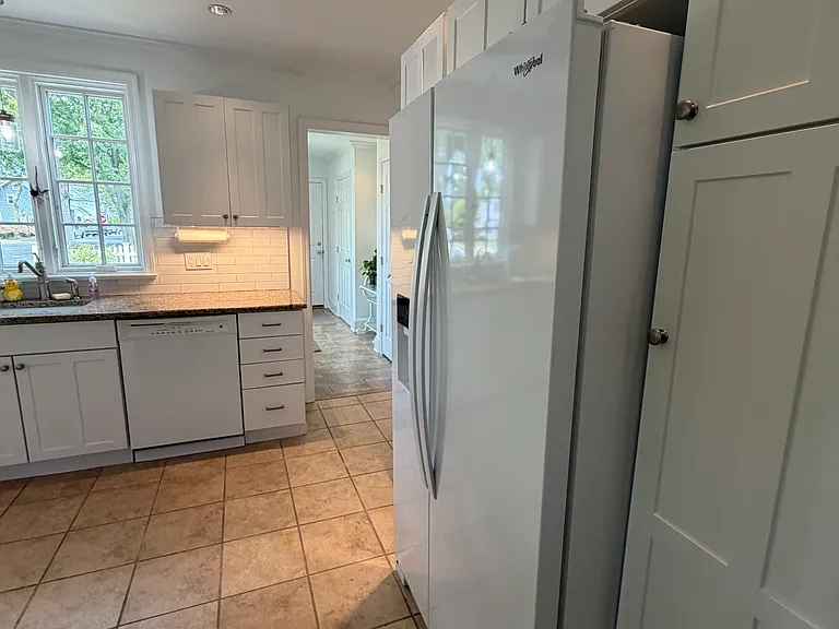 344 Cedar Ave — Photo 6