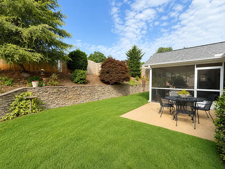 101 Saxon Falls Ct — Photo 29