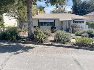 540 Hickory Ln, Pasadena, CA 91103
