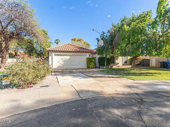 2nd image of 1922 E PALOMINO Drive