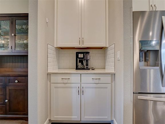 5th image of 8240 Ludington Cir