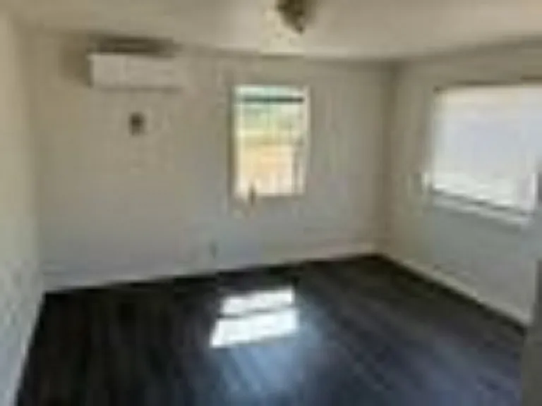 819 SW Kingwood Ave — Photo 4