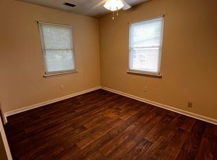 611 Emerson Dr, Lexington, KY 40505