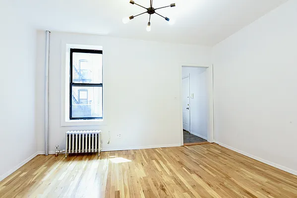 Rented by Brick&Mortar | media 7