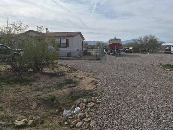 3rd image of 9980 E Andrada Rd