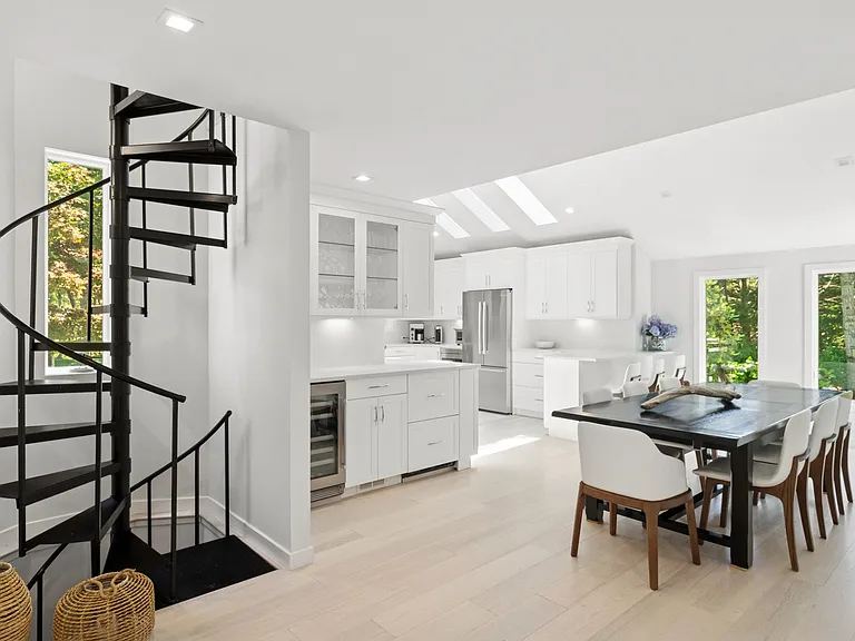 41 Cormorant Dr — Photo 8
