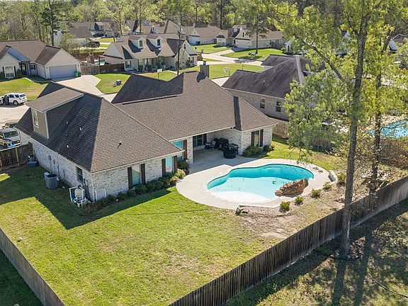 5th image of 111 Shortleaf Dr