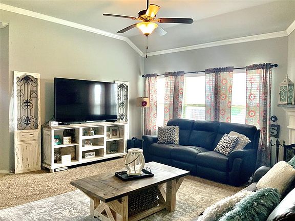 5th image of 361 Coral Vine Ln