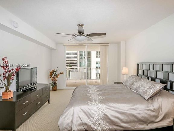 4th image of 1200 Brickell Bay Dr APT 1518
