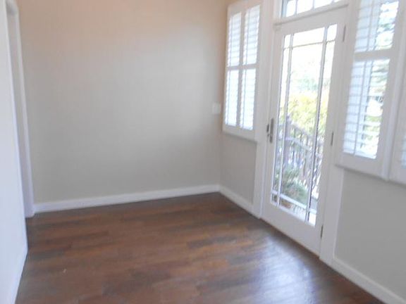 2nd image of 29 Hobart Ave