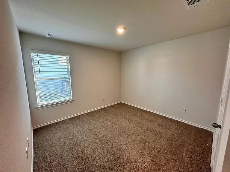 Bed room 1