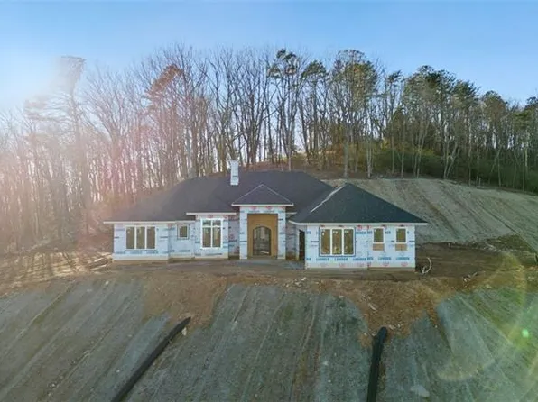 525 Orchard Hills Dr, Clarkesville, GA 30523