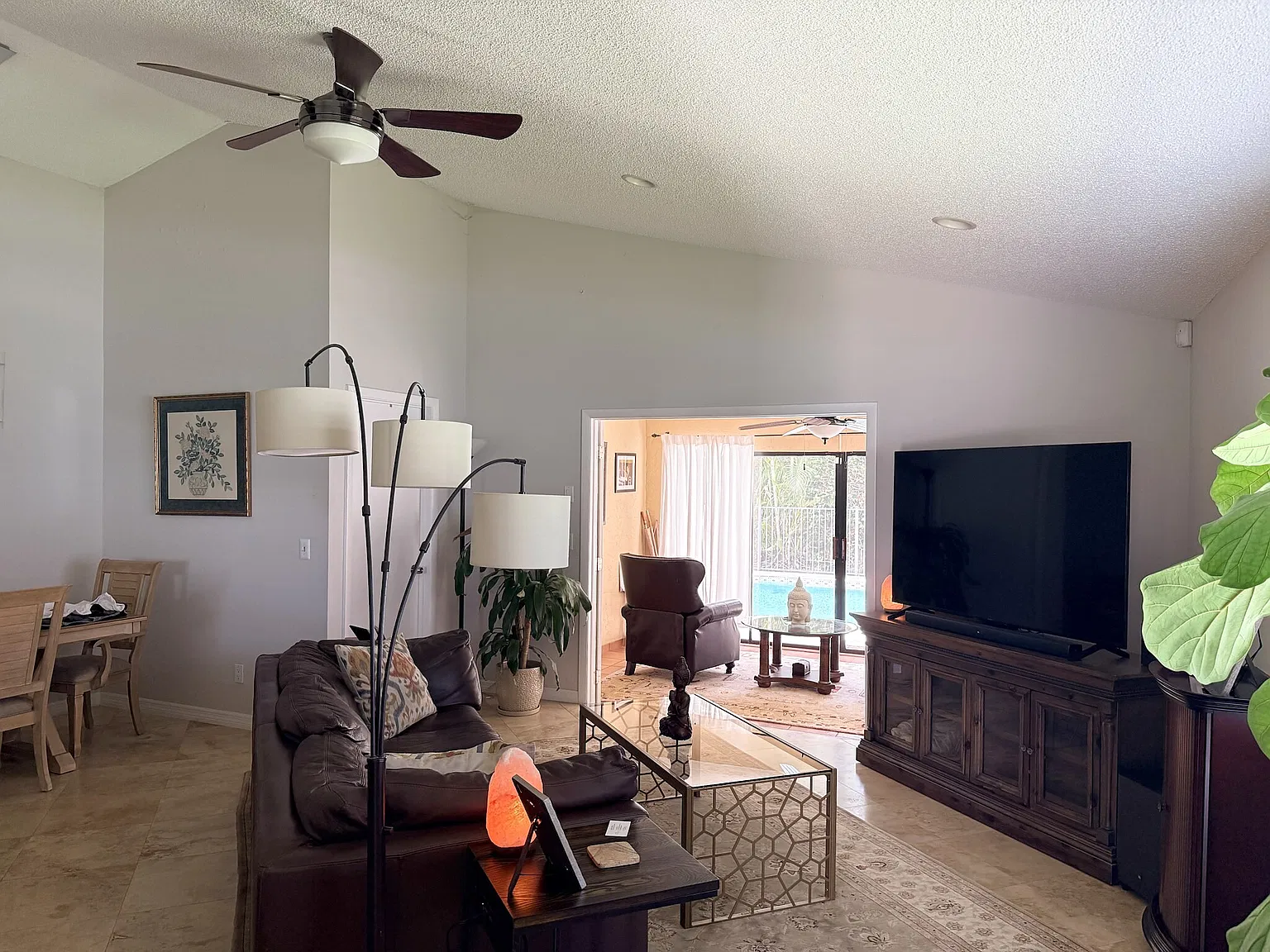 3 bed, 1557 sqft, $4,500 — Photo 4