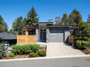 1234 Viewtop Rd #135, Duncan, BC V9L5S7