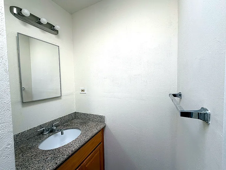 27541 Bahama Ave — Photo 8