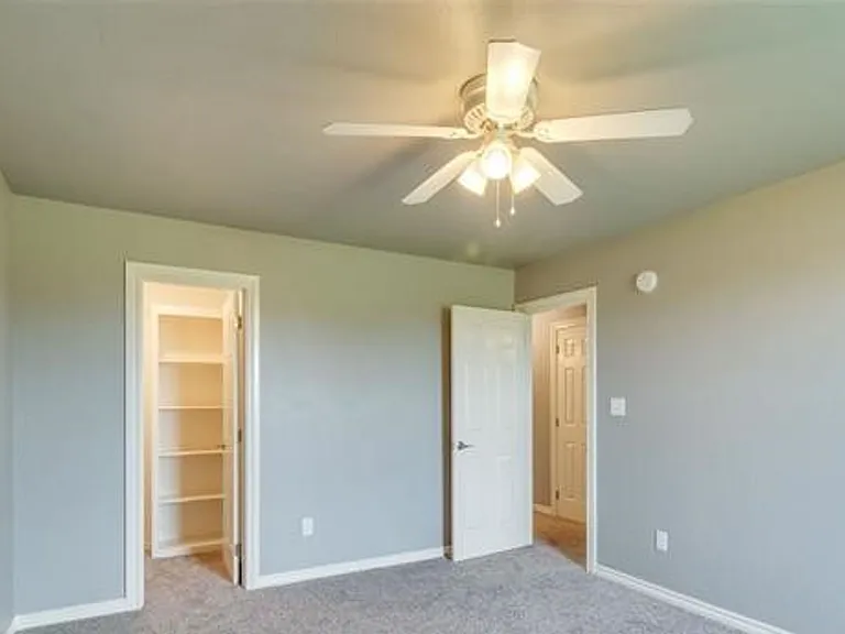 640 SW Dani Ann Ln — Photo 20