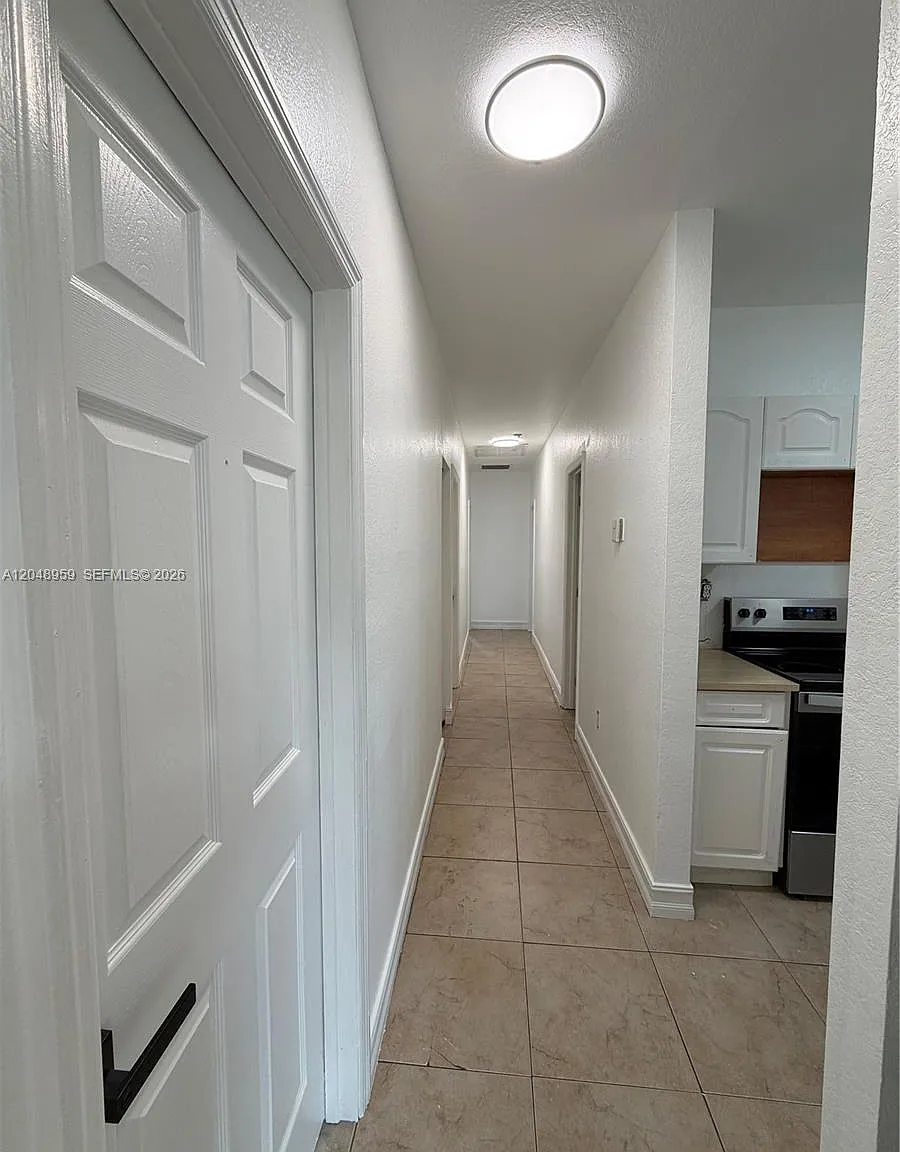 Silverton Estates — Photo 3