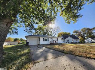 903 S Mill St, Lake Mills, IA 50450