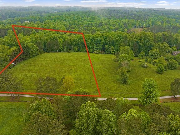 2nd image of 791 Rivendell Ln