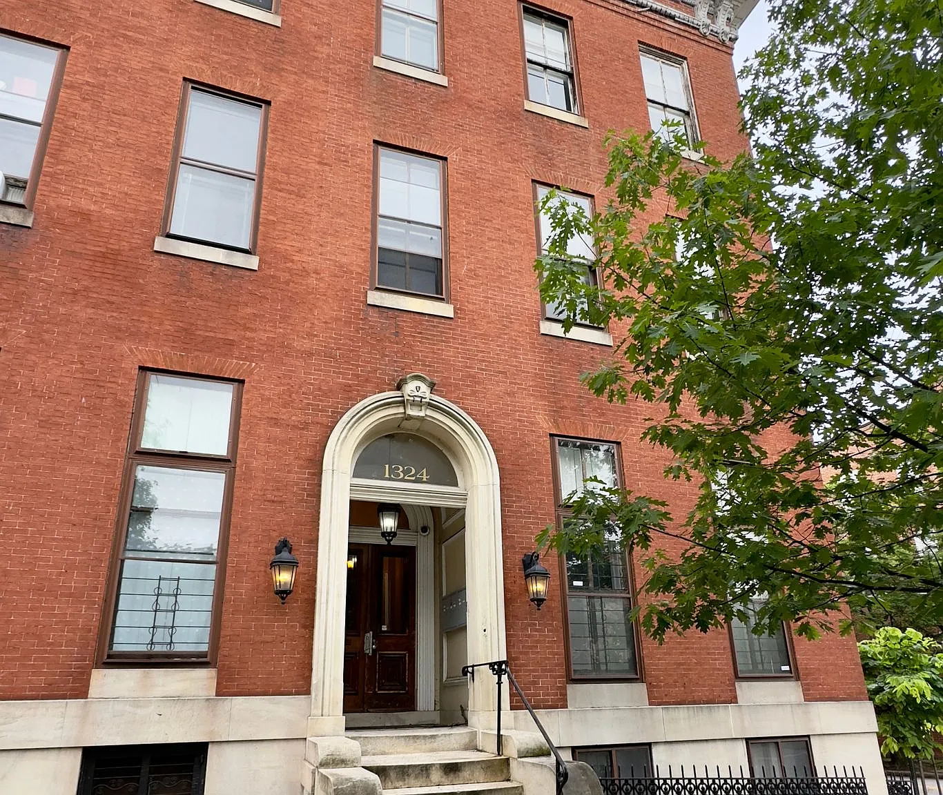 For Rent: Spacious Urban Living at 1322-1324 Eutaw Pl Your Ideal City Dwelling! — Photo 1