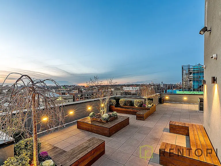 581 Ocean Pkwy #5F — Photo 12