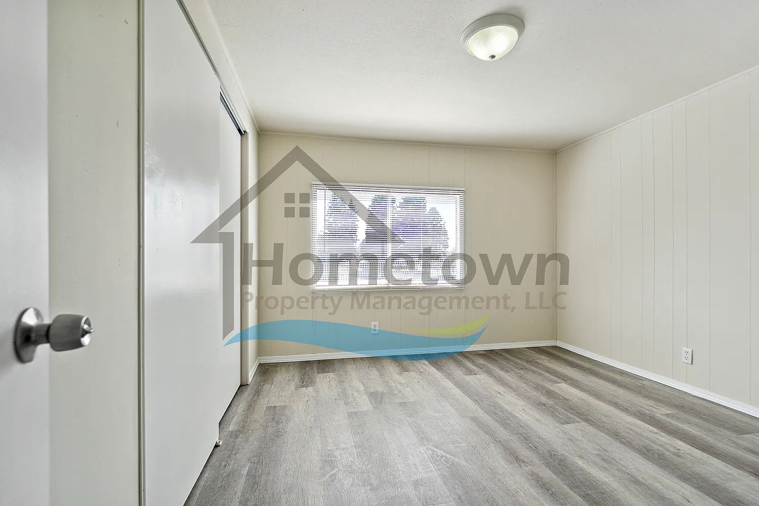 2 bed, 924 sqft, $1,200 — Photo 2