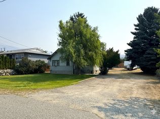6487 Badger St, Oliver, BC V0H 1T3