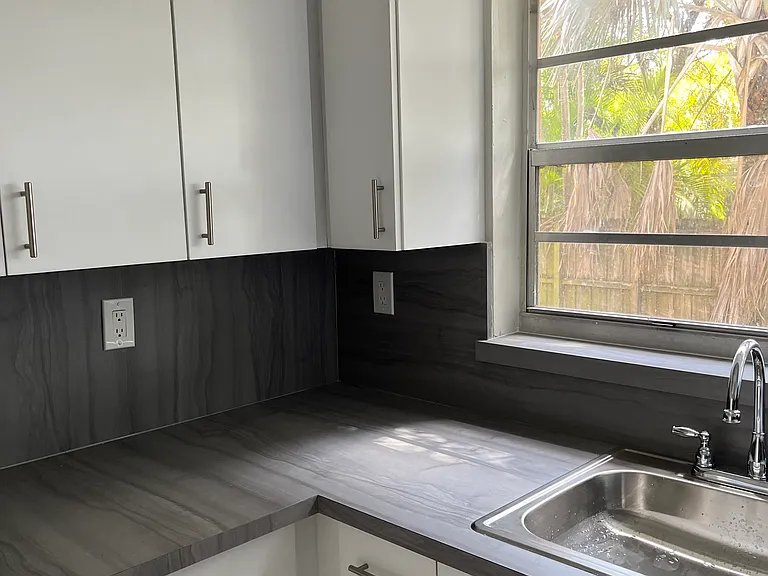 7150A SW 22nd St #7150A — Photo 12