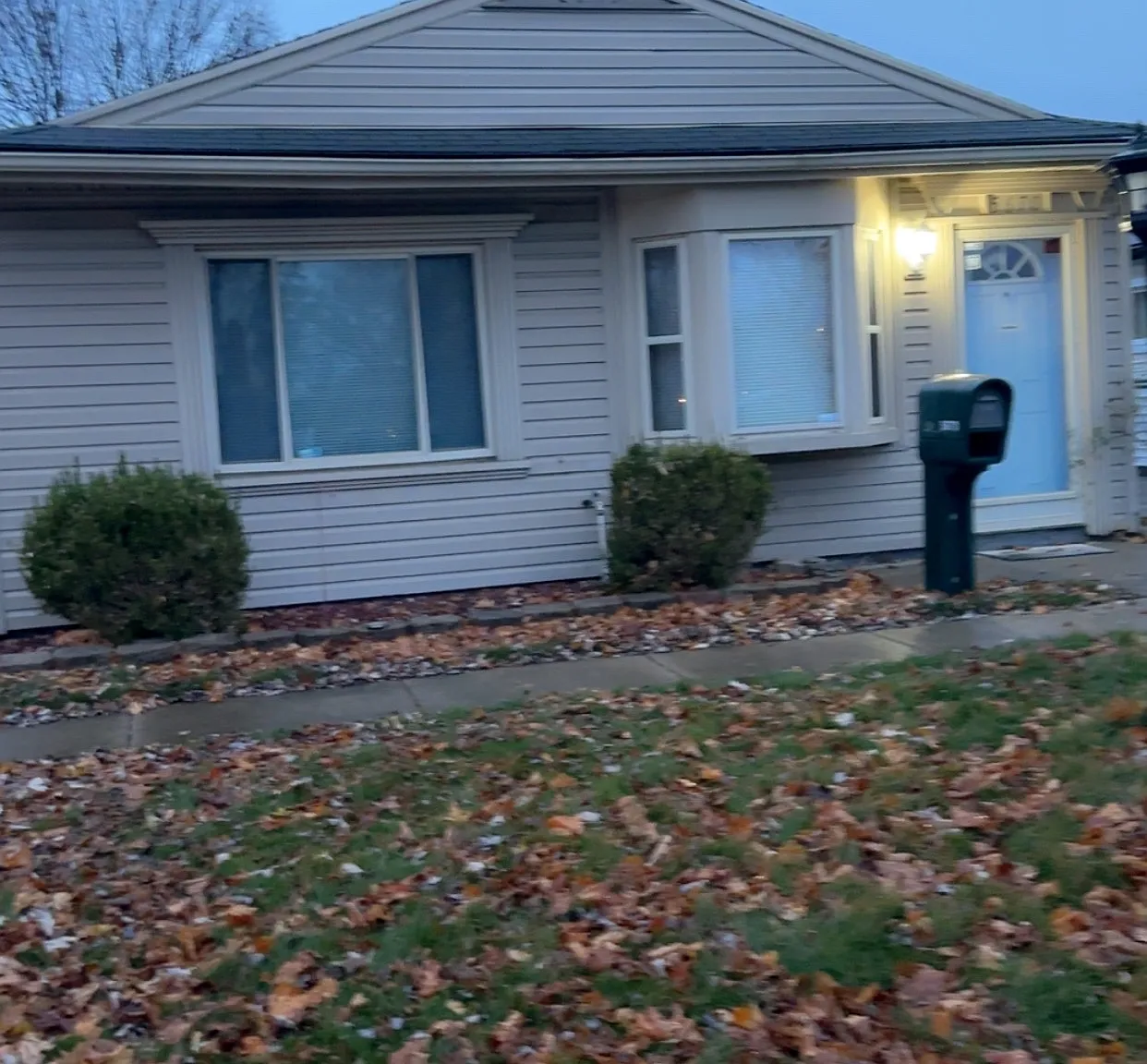 5670 Williams St — Photo 2