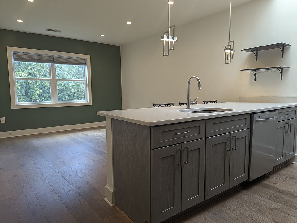 Main kitchen/living area
