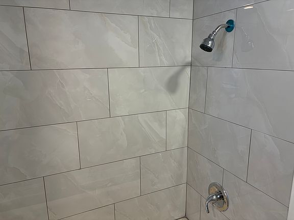 4th image of 4724 Longshore Ave APT 7