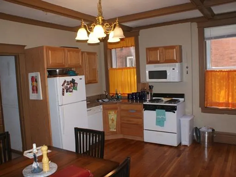 4322A Hartford St — Photo 2