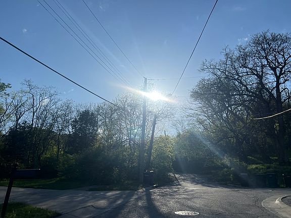 5th image of 1834 Robley Ave