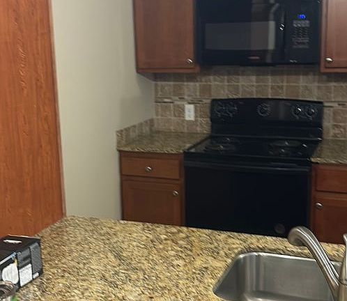 4th image of 406 S Victoria Dr #410-101
