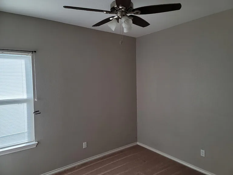 517 1/2 Atchison St — Photo 5