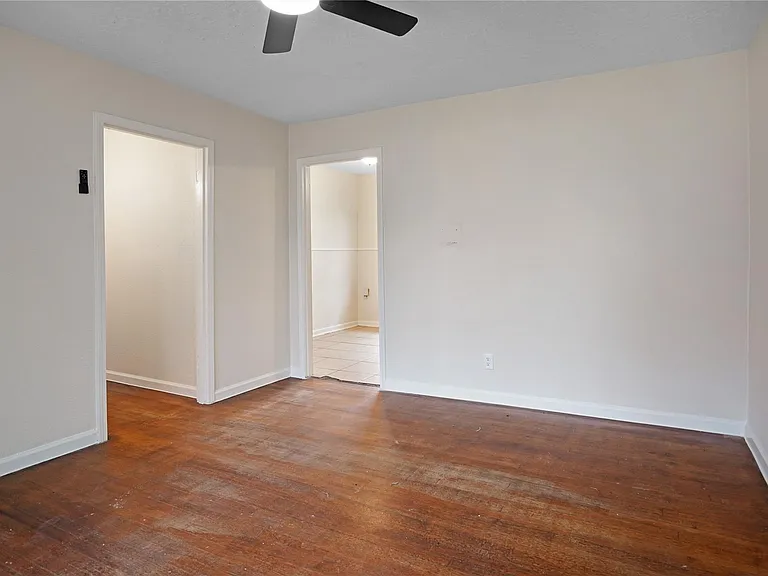 5946 Beldart St — Photo 3